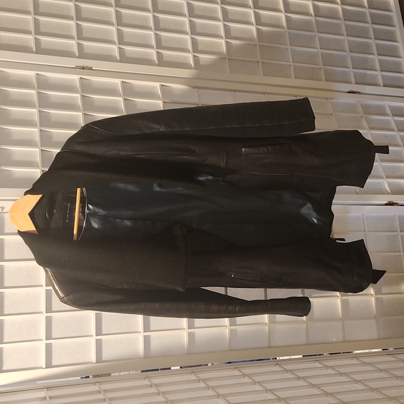Elie tahari leather jacket /coat sz m - Picture 3 of 14